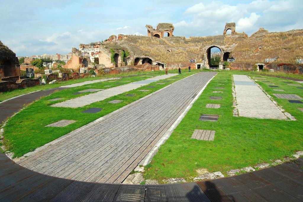 Albergo Scalzone Castel Volturno Exteriér fotografie